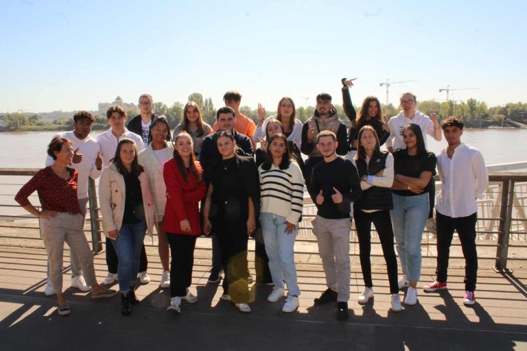 Une étudiante en BTS NDRC à CAFA SUP sacrée ‘Meilleure Vendeuse 2022’ en remportant le challenge inter-écoles !